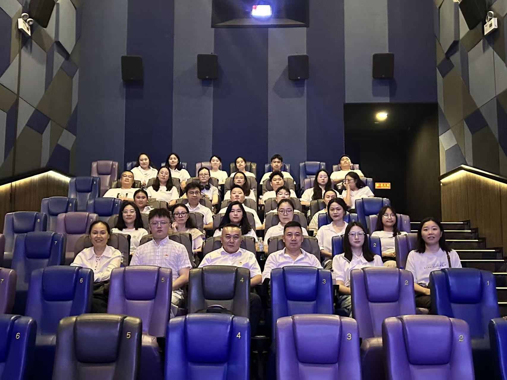 1760666555886035170.jpg 87ca146807ab9689d0a7f8ebf18fc080.jpg