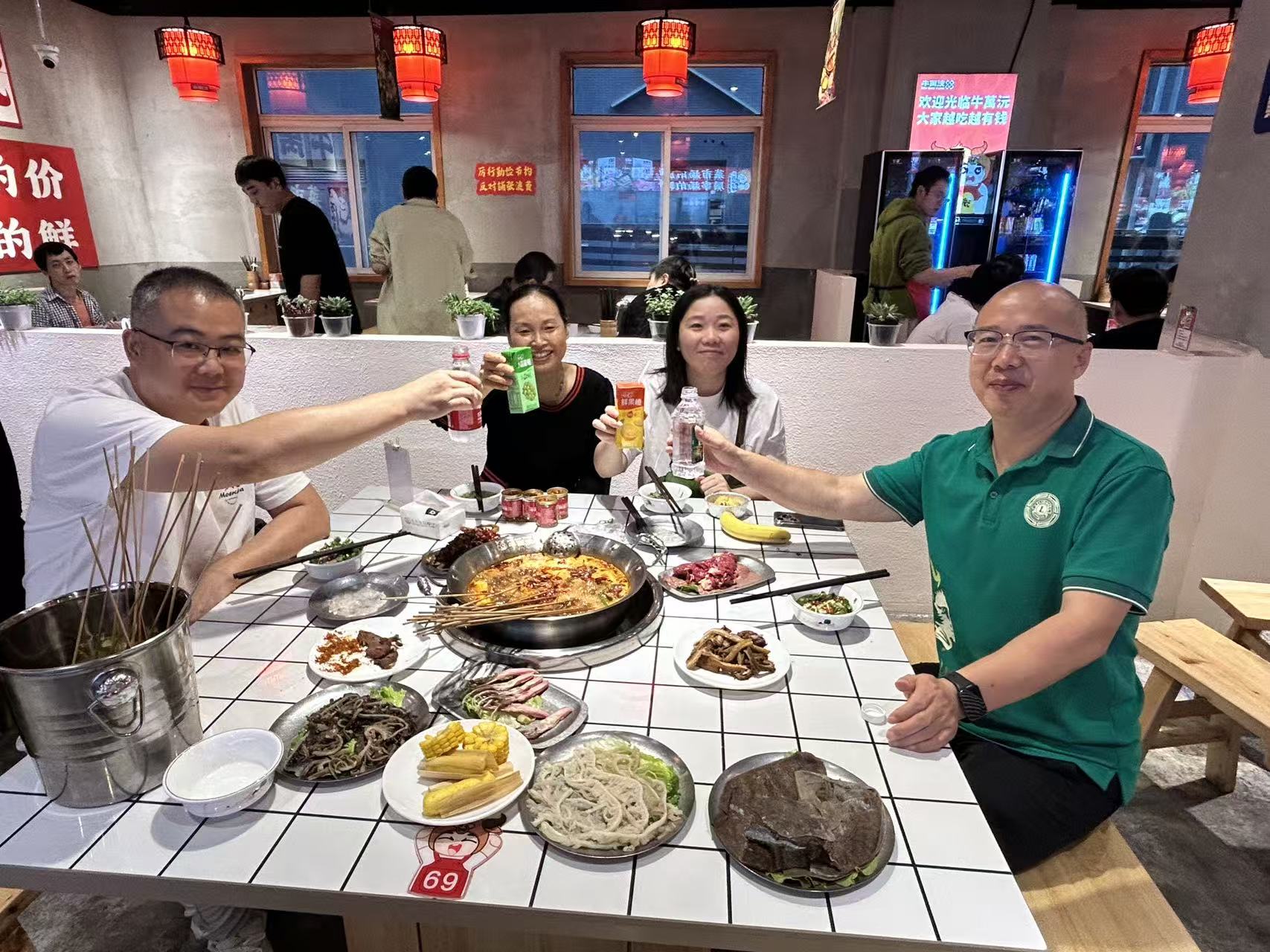 1760667106061072021.jpg 63fe168988cae8e0efae02c9dd61be14.jpg